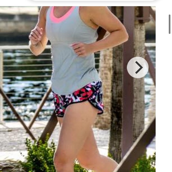 🍋Lululemon Speed Shorts Sz 6 Sm/M - Picture 7 of 9